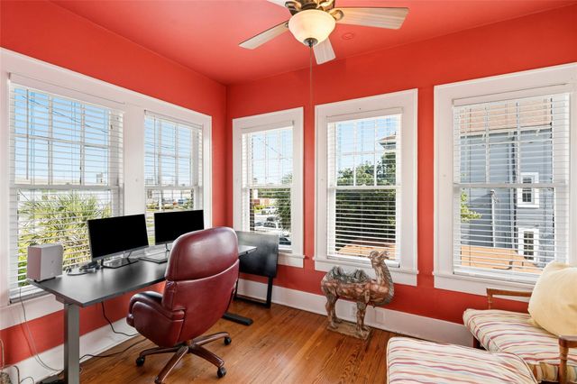 1821 25th Street, Galveston, TX 77550