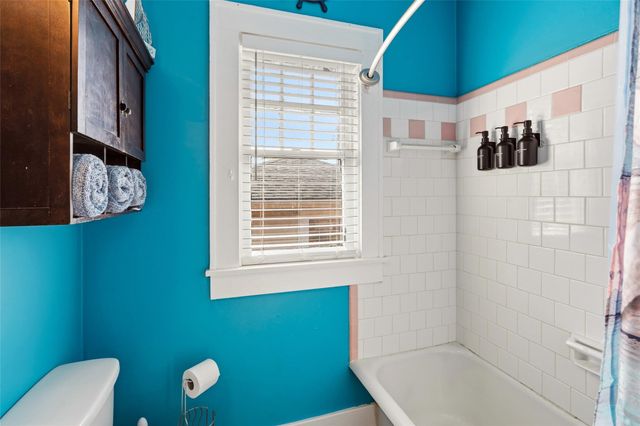 1821 25th Street, Galveston, TX 77550