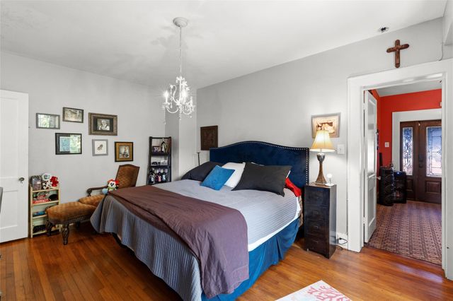 1821 25th Street, Galveston, TX 77550