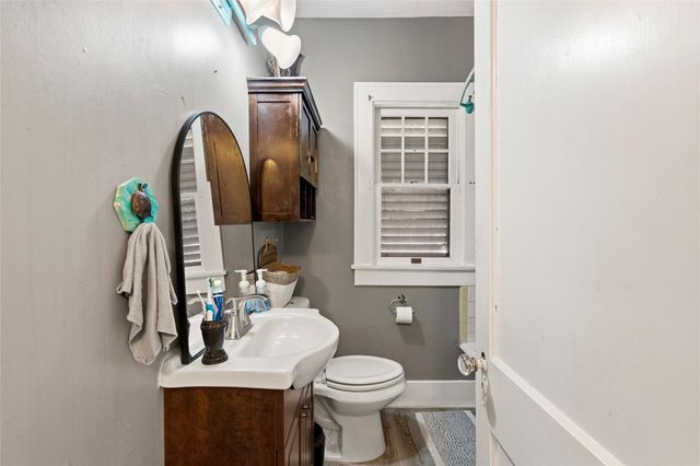 1821 25th Street, Galveston, TX 77550