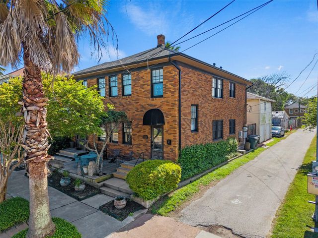 1821 25th Street, Galveston, TX 77550
