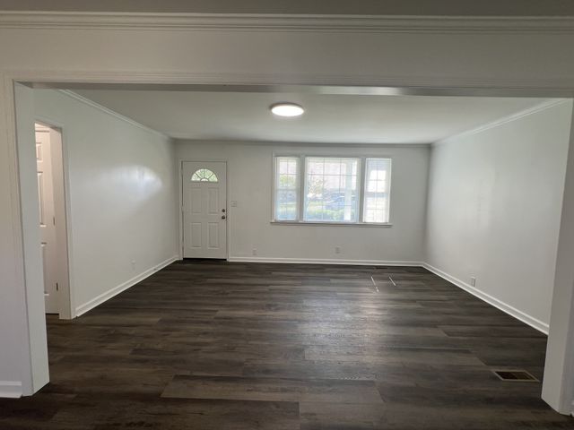 217 Wyly Dr, New Johnsonville, TN 37134