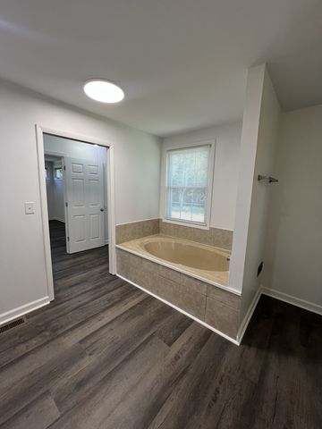 217 Wyly Dr, New Johnsonville, TN 37134