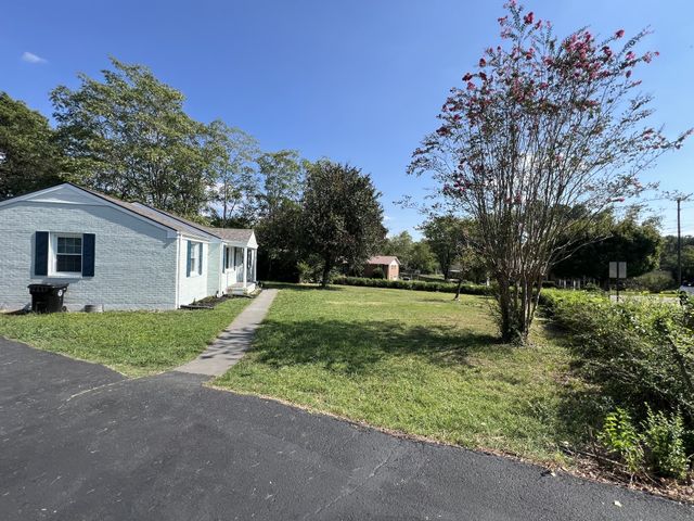 217 Wyly Dr, New Johnsonville, TN 37134