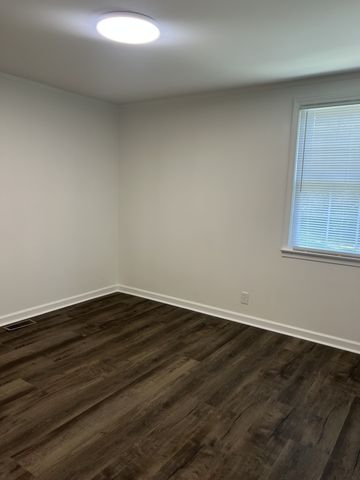 217 Wyly Dr, New Johnsonville, TN 37134