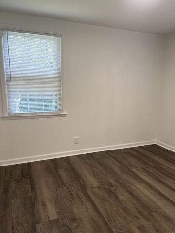 217 Wyly Dr, New Johnsonville, TN 37134