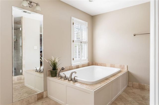 2148 Village Point NE, Atlanta, GA 30319