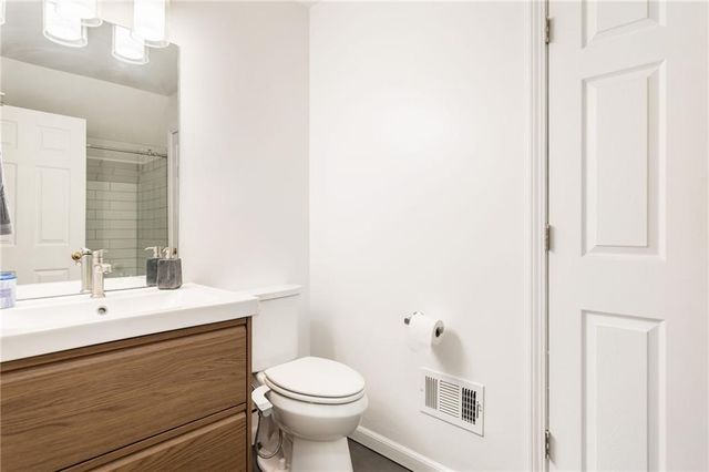 2148 Village Point NE, Atlanta, GA 30319