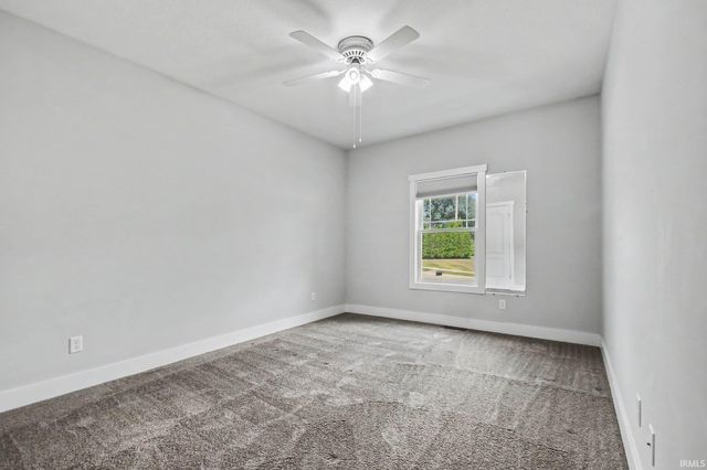 2512 Running Deer Drive, South Bend, IN 46614