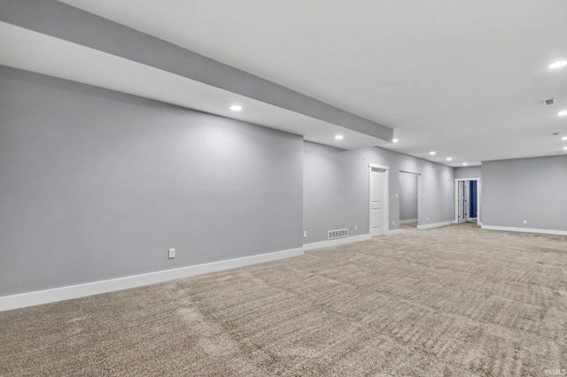 2512 Running Deer Drive, South Bend, IN 46614