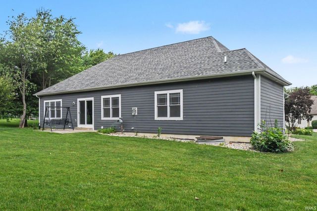 2512 Running Deer Drive, South Bend, IN 46614