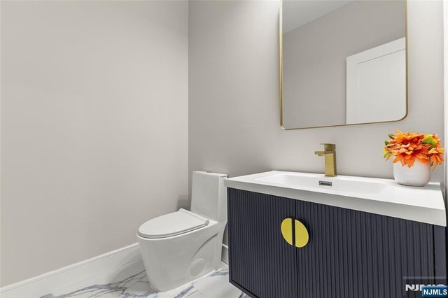 765 7th Avenue, River Edge, NJ 07661