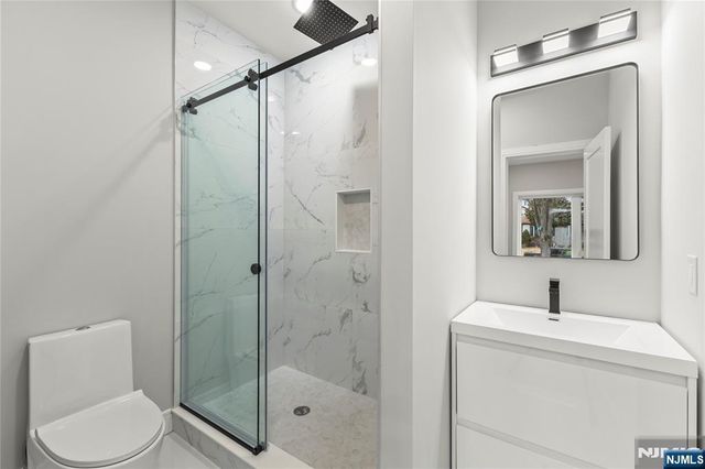 765 7th Avenue, River Edge, NJ 07661