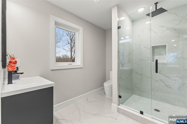 765 7th Avenue, River Edge, NJ 07661