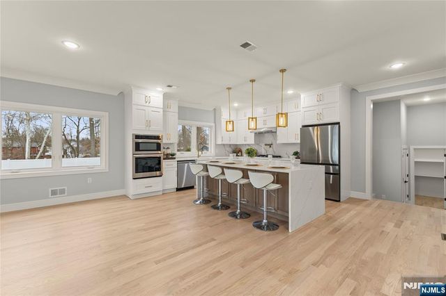 765 7th Avenue, River Edge, NJ 07661