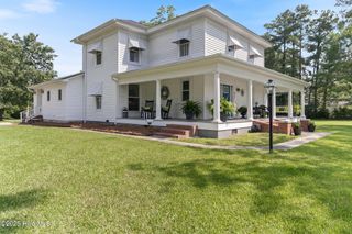 633 Lizzard Slip Road, Washington, NC 27889