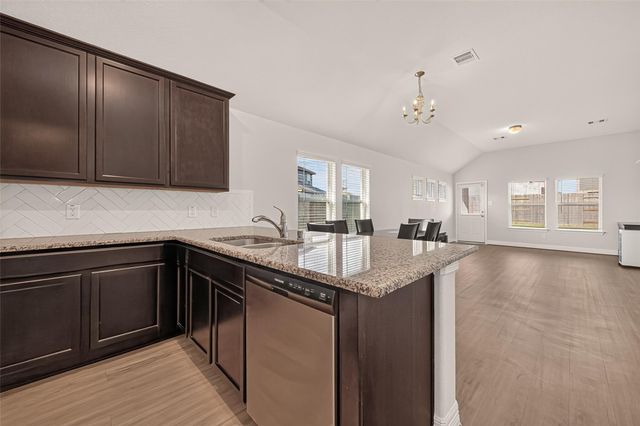 7423 Sunlit Harbor Drive, Cypress, TX 77433
