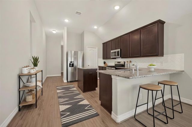 7423 Sunlit Harbor Drive, Cypress, TX 77433