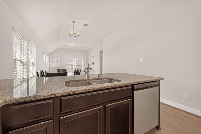 7423 Sunlit Harbor Drive, Cypress, TX 77433
