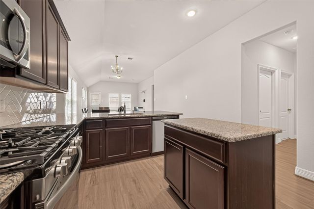 7423 Sunlit Harbor Drive, Cypress, TX 77433
