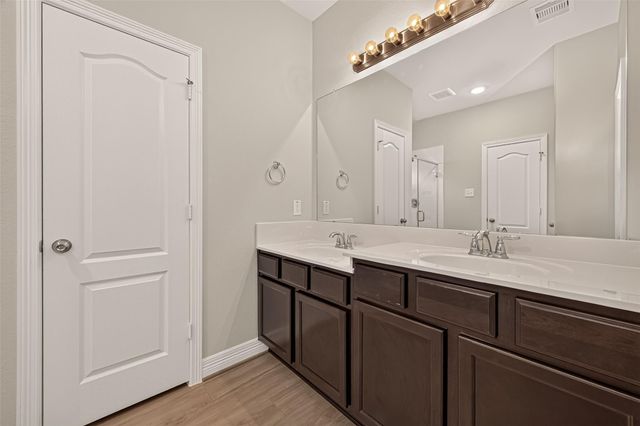 7423 Sunlit Harbor Drive, Cypress, TX 77433
