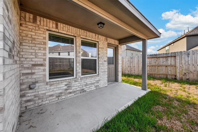 7423 Sunlit Harbor Drive, Cypress, TX 77433