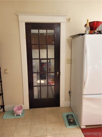 210 East Oak Orchard Street, Shelby, NY 14103