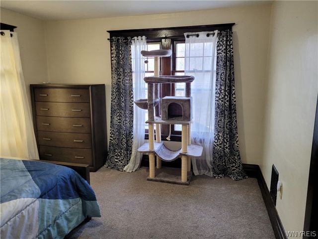 210 East Oak Orchard Street, Shelby, NY 14103