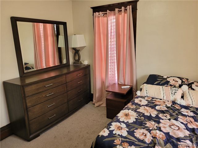 210 East Oak Orchard Street, Shelby, NY 14103