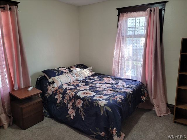 210 East Oak Orchard Street, Shelby, NY 14103