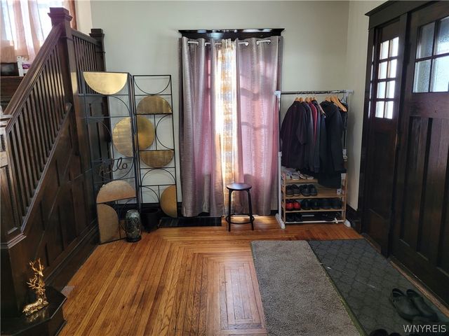 210 East Oak Orchard Street, Shelby, NY 14103