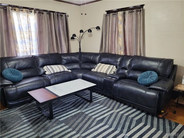 210 East Oak Orchard Street, Shelby, NY 14103