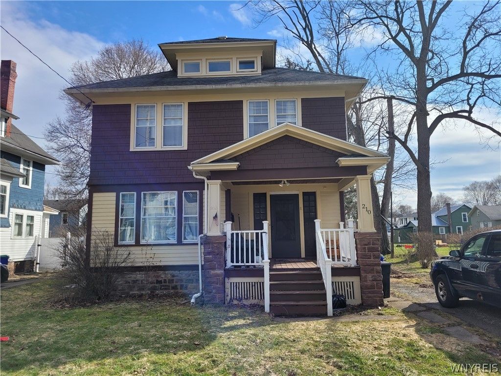 210 East Oak Orchard Street, Shelby, NY 14103