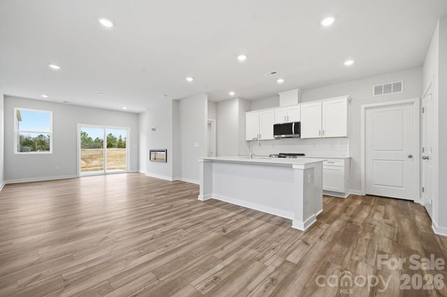 2935 31st Street NE, Hickory, NC 28601