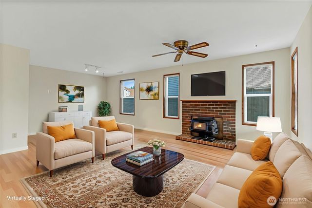 11921 SE 260th Place, Kent, WA 98030