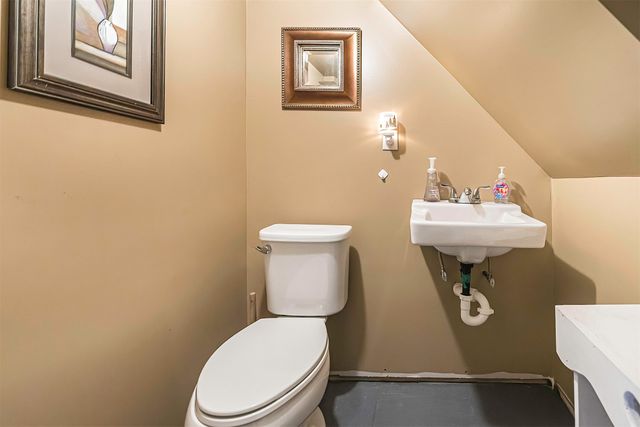 1211 W 30TH Street, Erie, PA 16508
