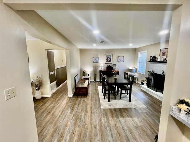 405 Poplar Street, Clarksville, AR 72830