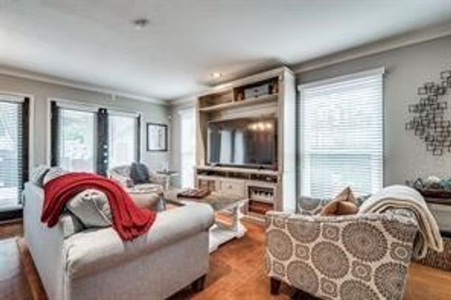 7736 Meadow Road 101, Dallas, TX 75230