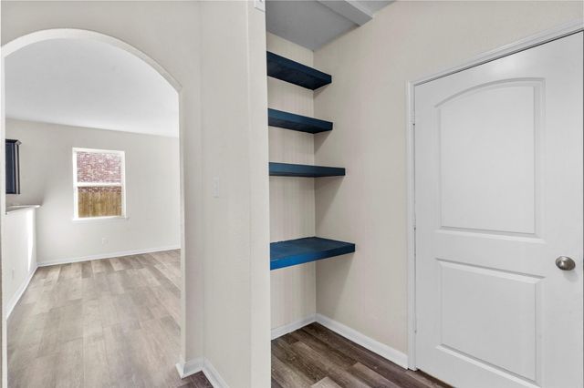 2215 Manta Way, Texas City, TX 77568