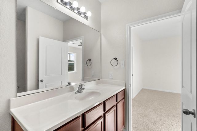 2215 Manta Way, Texas City, TX 77568