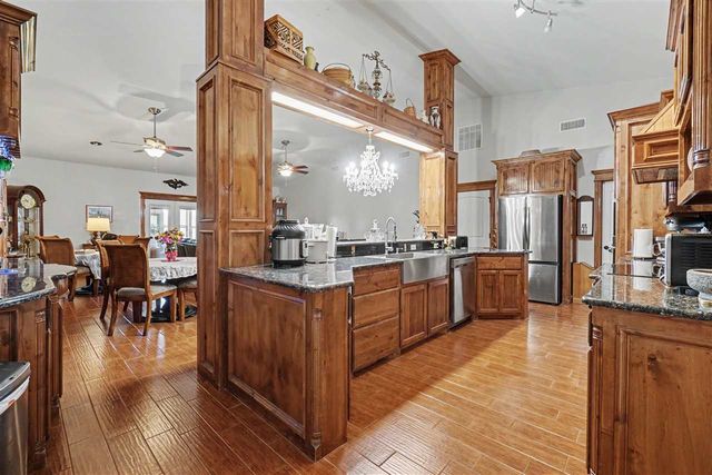 7574 N State Hwy 65, Lawton, OK 73507