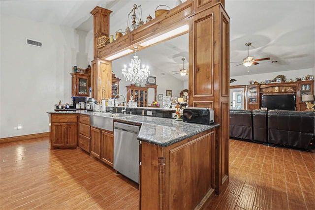 7574 N State Hwy 65, Lawton, OK 73507