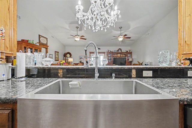 7574 N State Hwy 65, Lawton, OK 73507