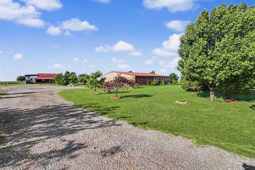 7574 N State Hwy 65, Lawton, OK 73507