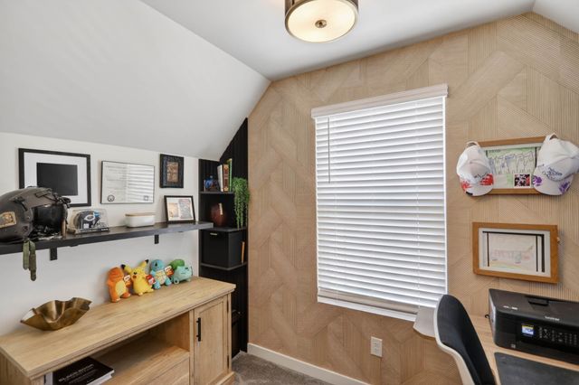 607 Ballard Dr, White House, TN 37188