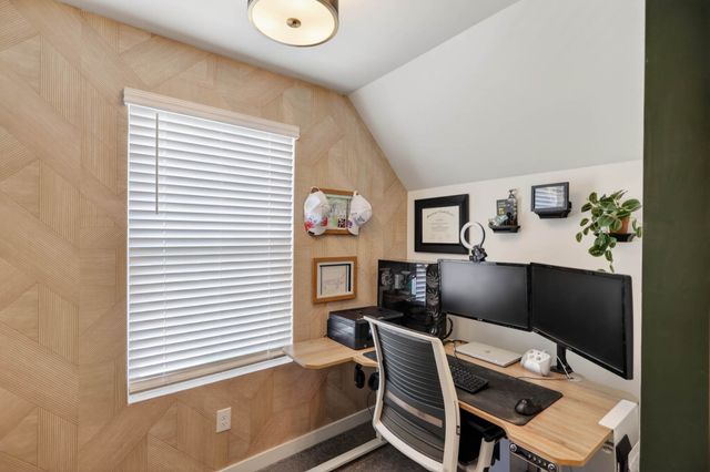 607 Ballard Dr, White House, TN 37188