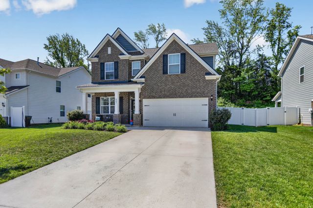 607 Ballard Dr, White House, TN 37188