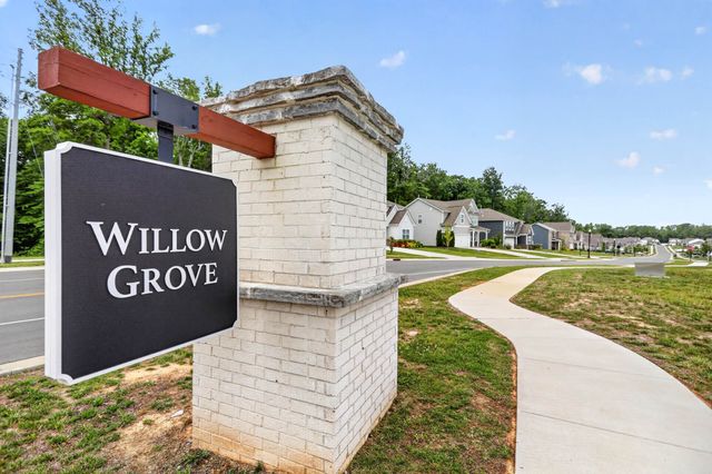 607 Ballard Dr, White House, TN 37188