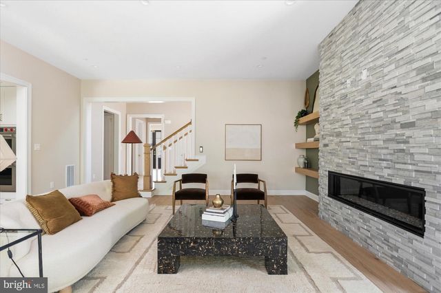 2733 CHESAPEAKE ST NW, Washington, DC 20008