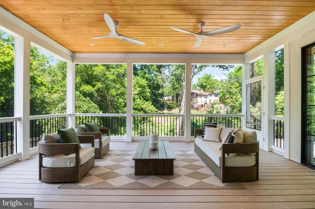 2733 CHESAPEAKE ST NW, Washington, DC 20008